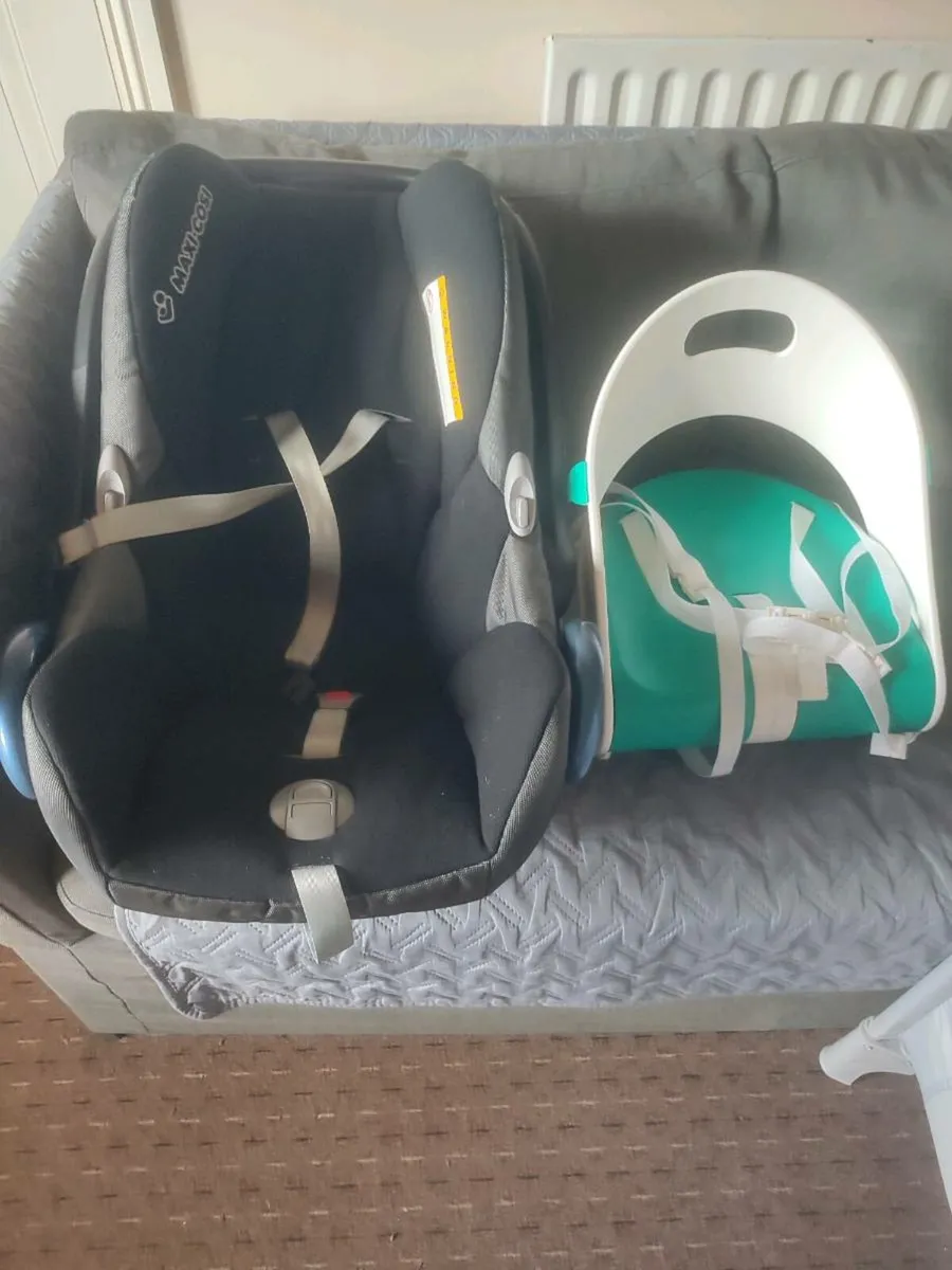 Buggie,car Seat, travel cot - Image 3