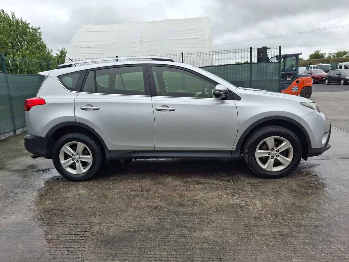 2014 Toyota Rav-4  2.0 D4D - Image 4