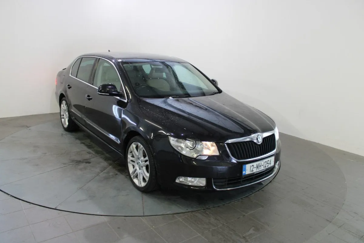 Skoda Superb 2.0 TDI 140hp DSG Elegance Auto - Image 1