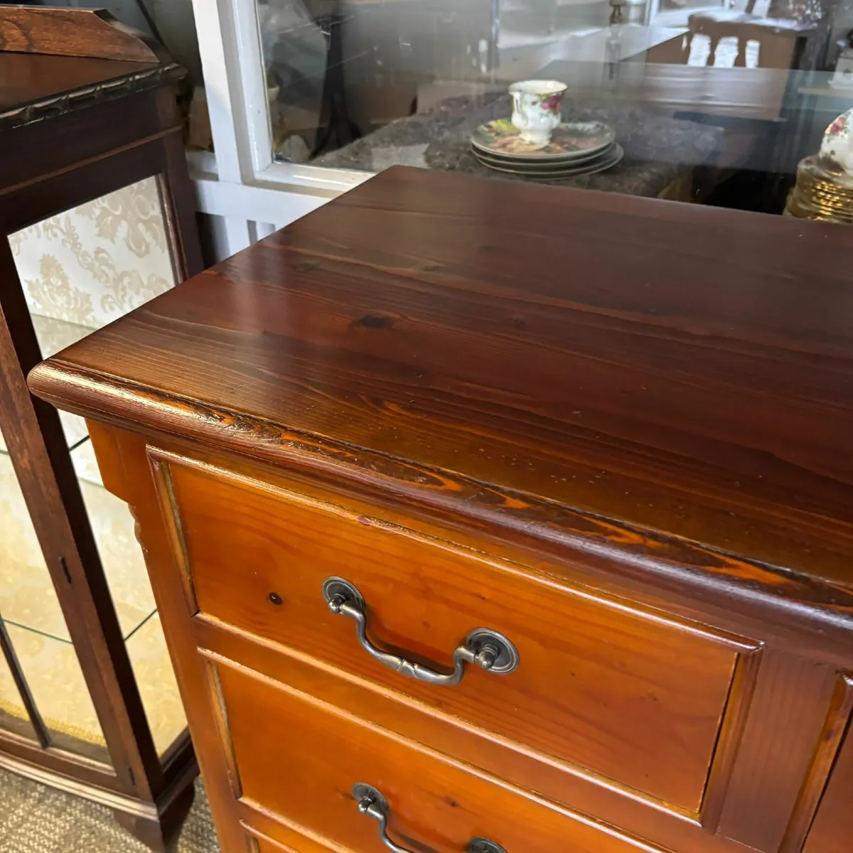 Beautiful Antique pine chest of drawers. Two short - Image 4