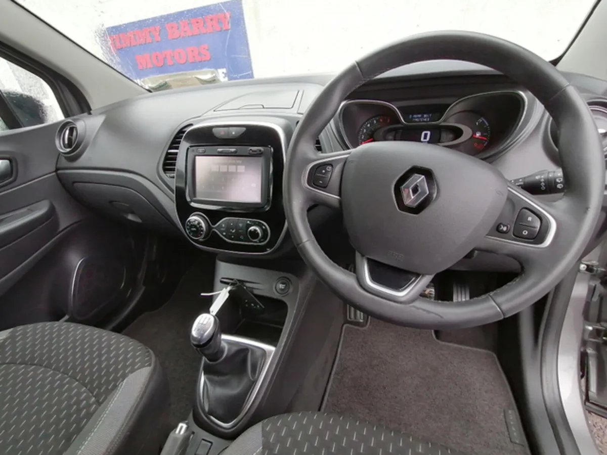 Renault Captur 2018 - Image 2