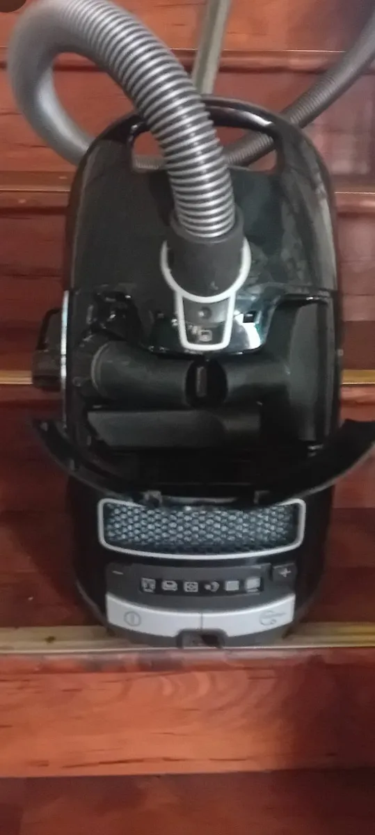Miele Hoover - Image 1