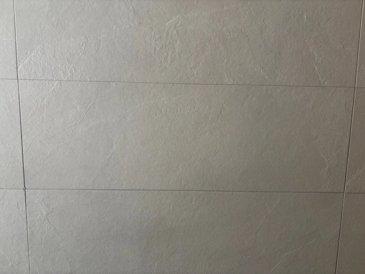 HIGH QUALITY TILES - Image 3