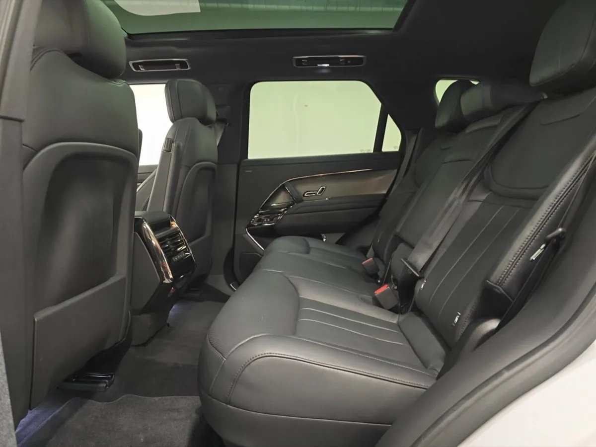 Land Rover Range Rover Sport Diesel Estate Dynamic - Image 4