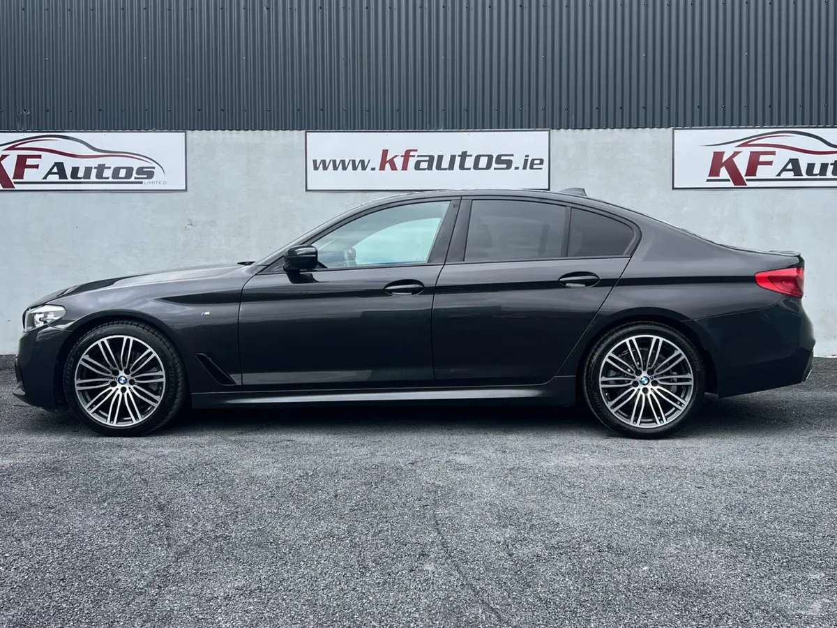 BMW 5-Series 2020 - Image 4