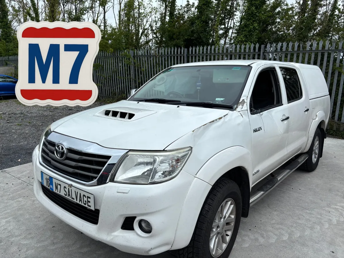 16 Hilux 3.0 D4D Invincible 106k miles Drives - Image 1