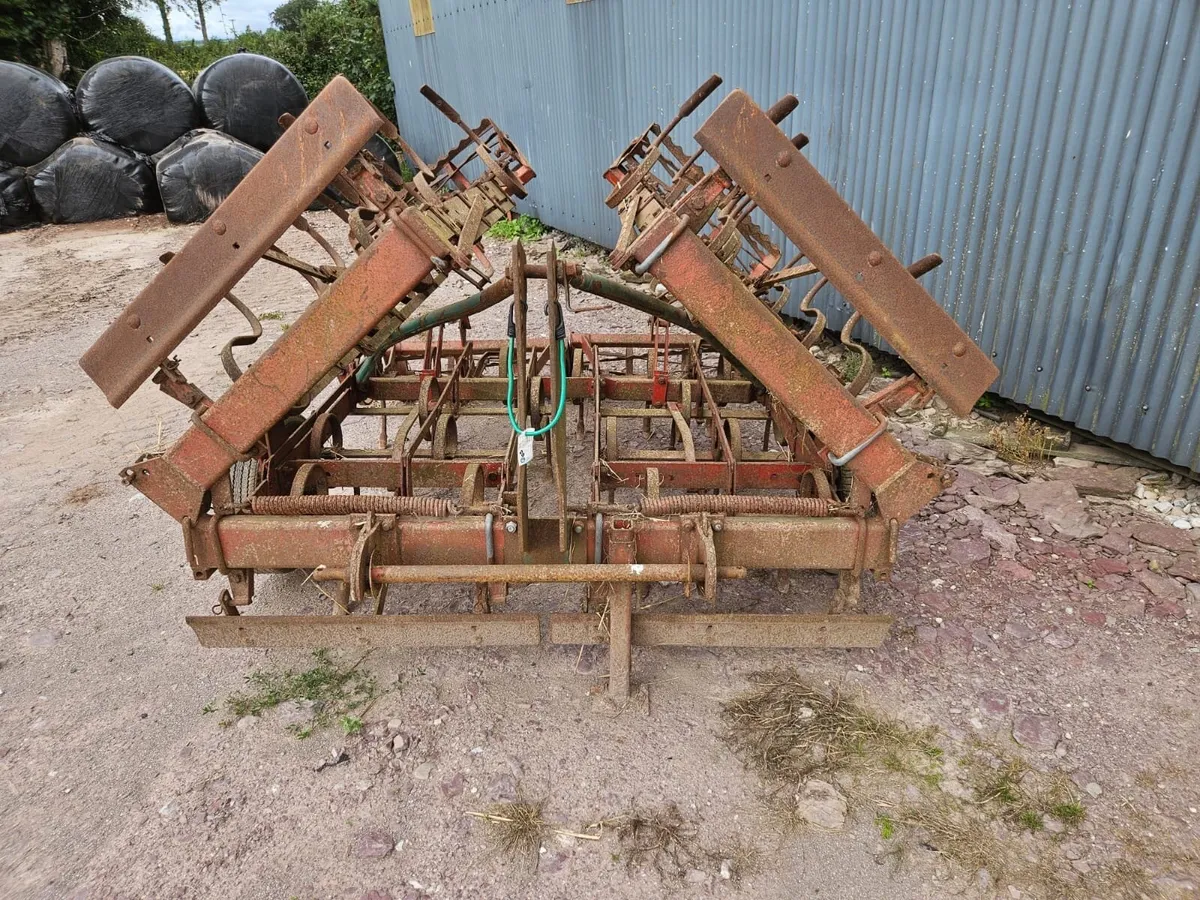 Kverneland 12 ft cultivator - Image 1