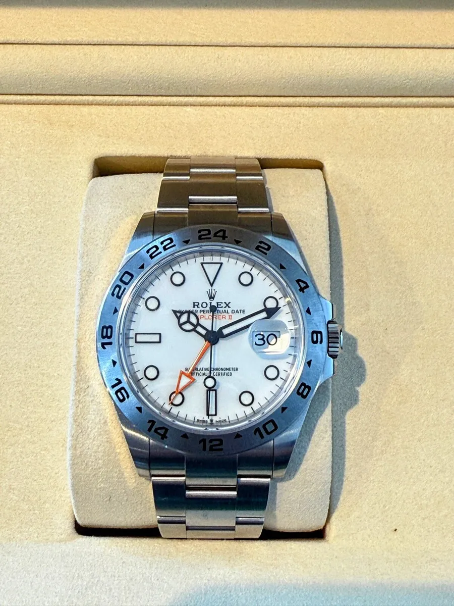 Rolex Explorer II, brand new, unworn, 226570 - Image 2