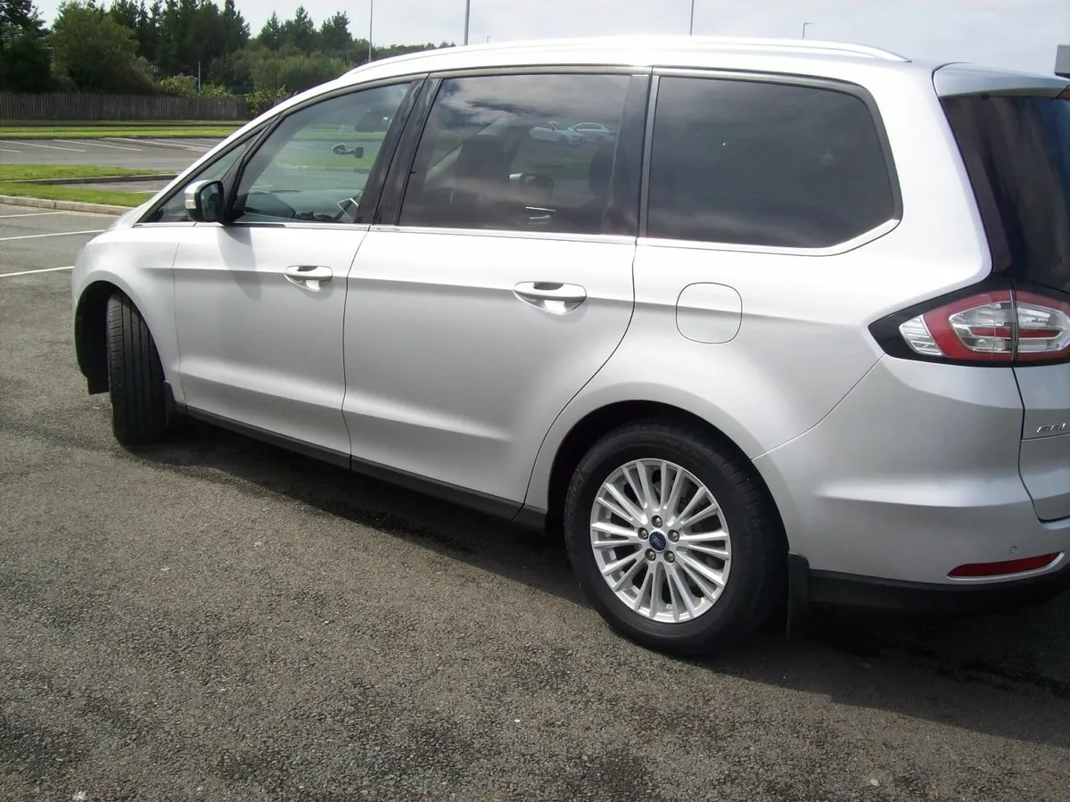 Ford Galaxy 2017 - Image 2