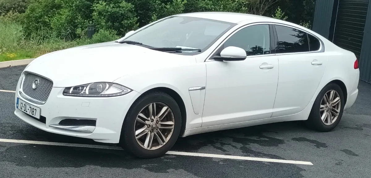Jaguar XF 2012 - Image 1