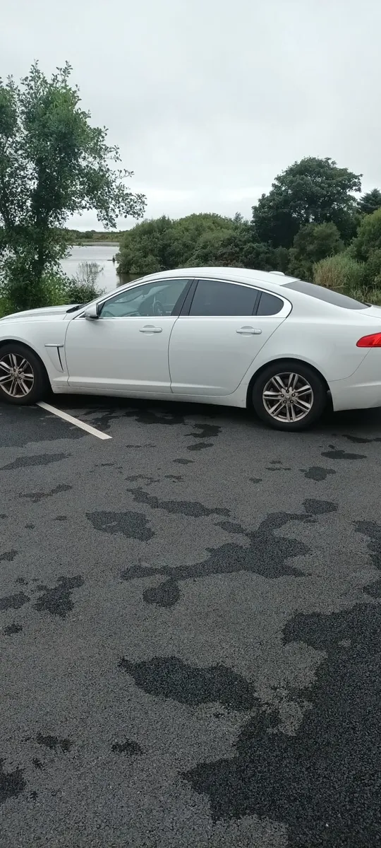 Jaguar XF 2012 - Image 4