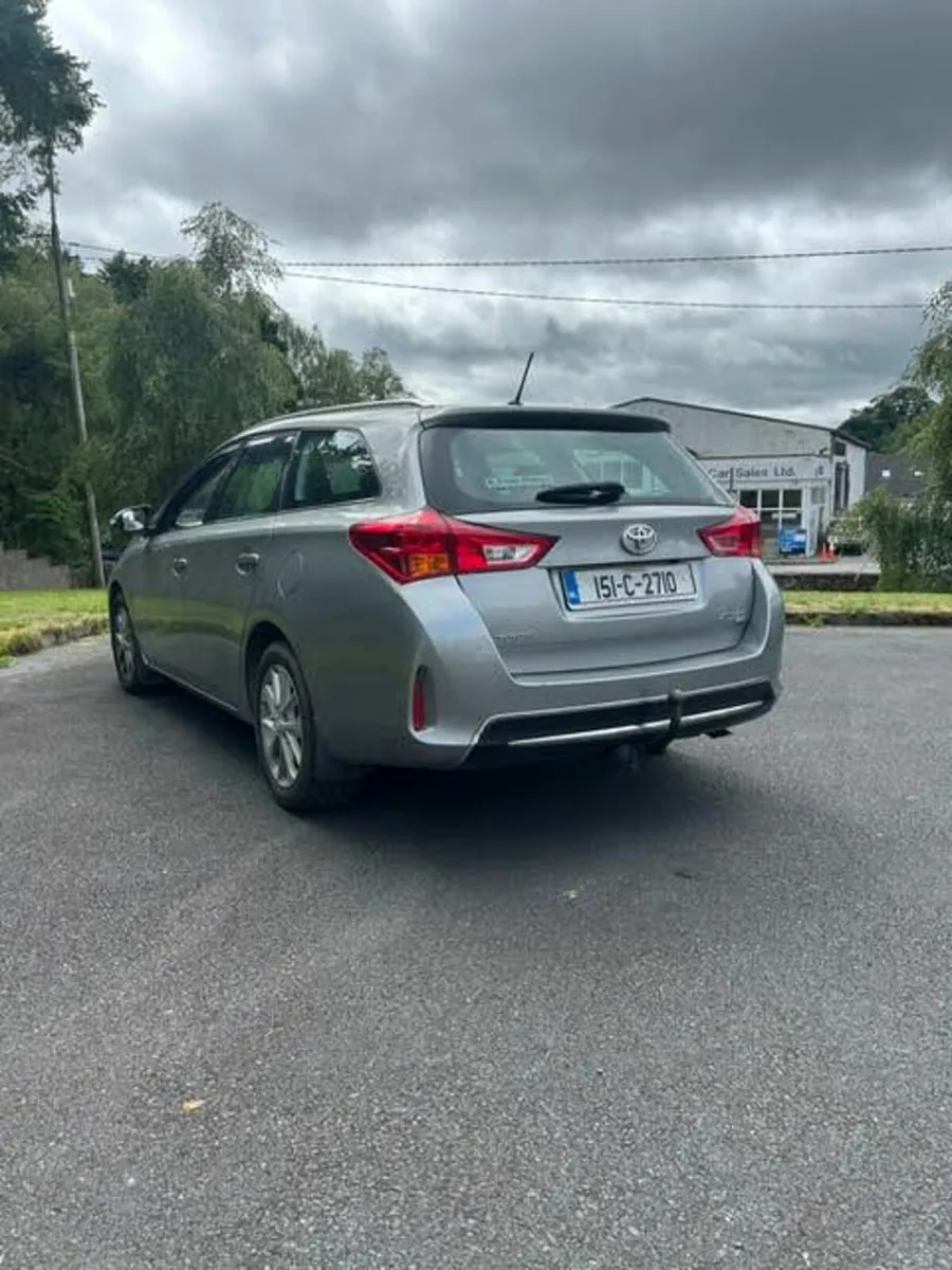 Toyota Auris 2015 - Image 3
