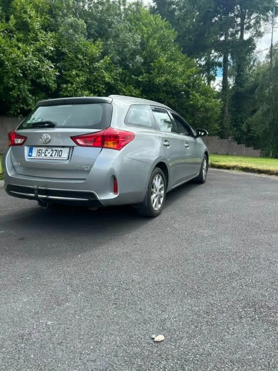 Toyota Auris 2015 - Image 4