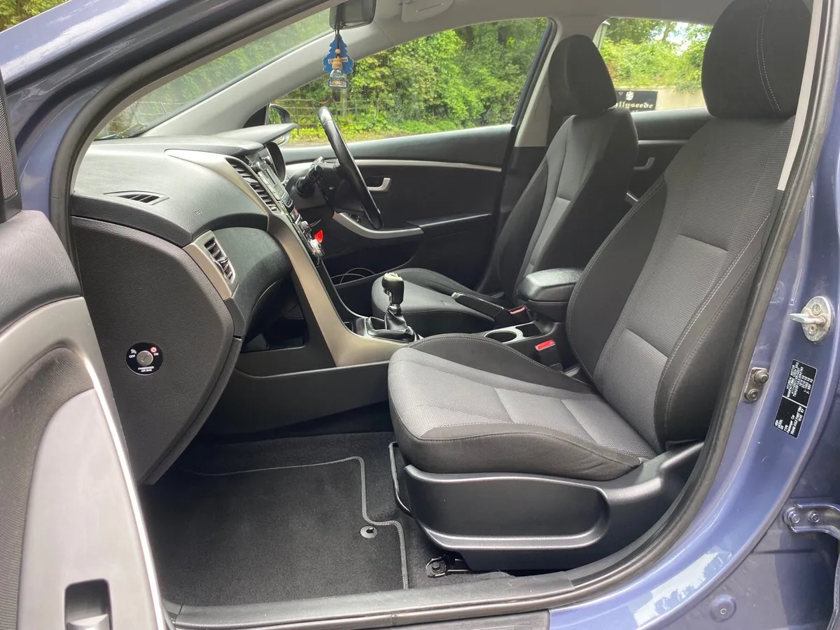 2013 HYUNDAI i30 NEW NCT 7/26 TAXED 10/25 - Image 4