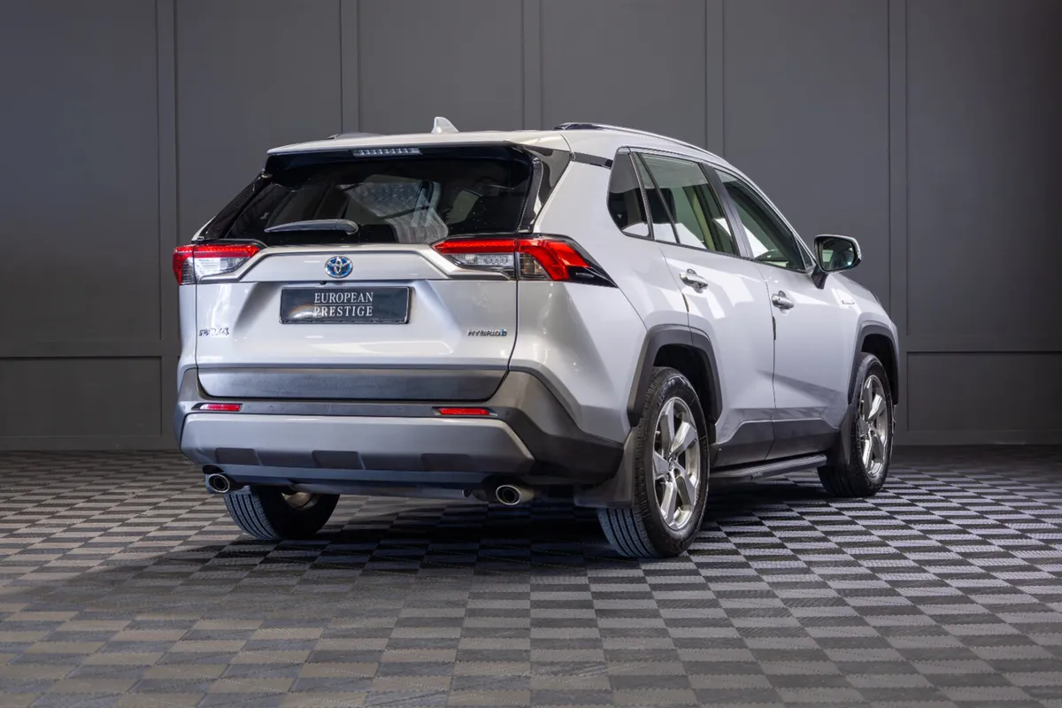 192 Toyota Rav4 Hybrid Sol - Image 3
