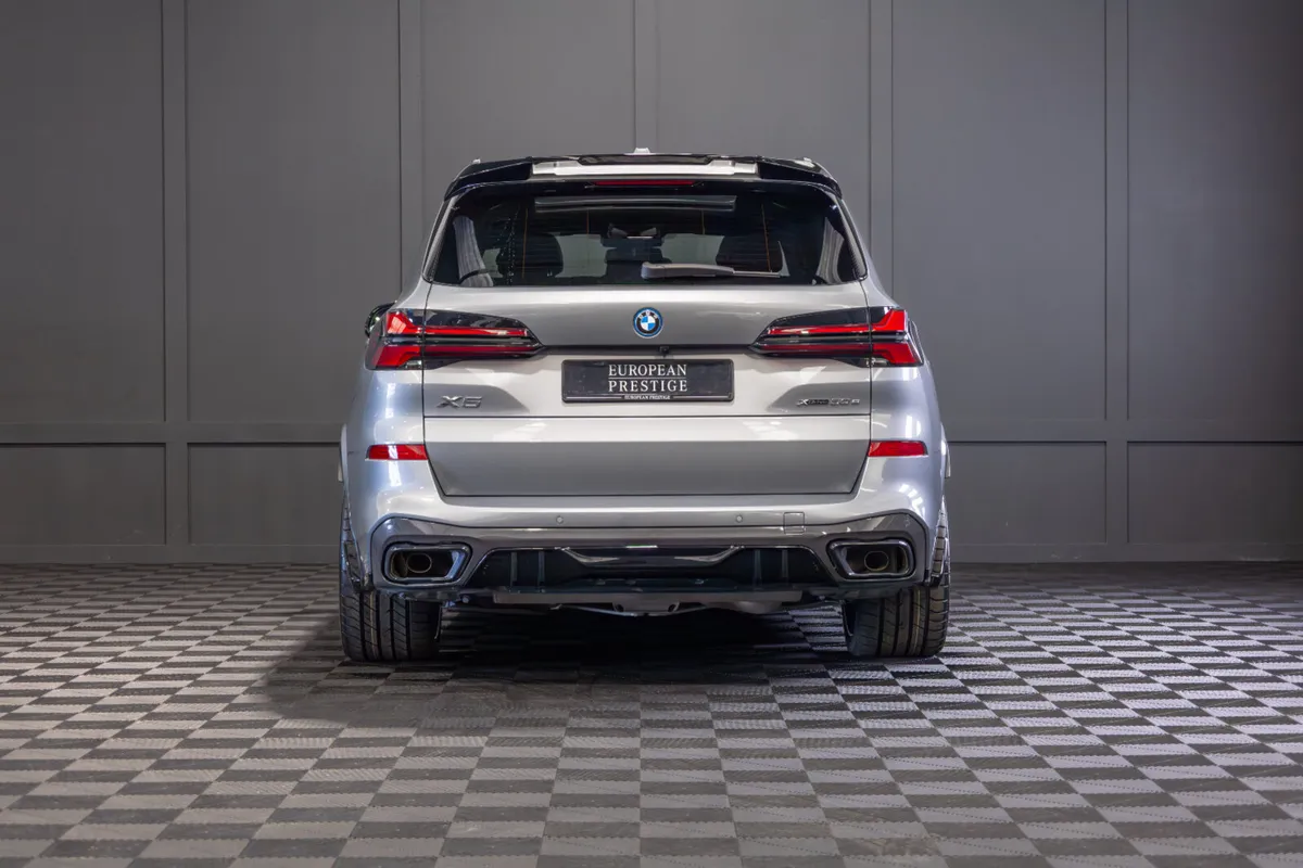 2024 BMW X5 X-Drive 50e M-Sport - Image 4