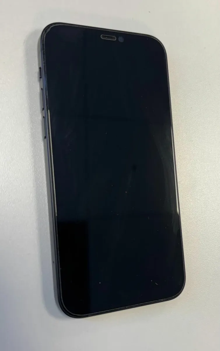 iPhone 12 - Image 1