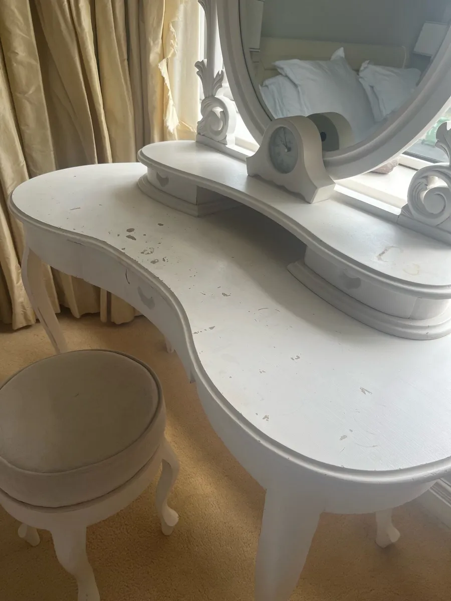 Dressing Table - Image 3