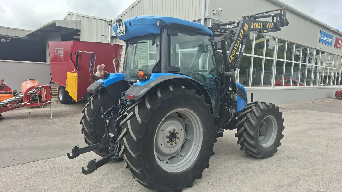 Landini 5H110 comes with loader - Image 2