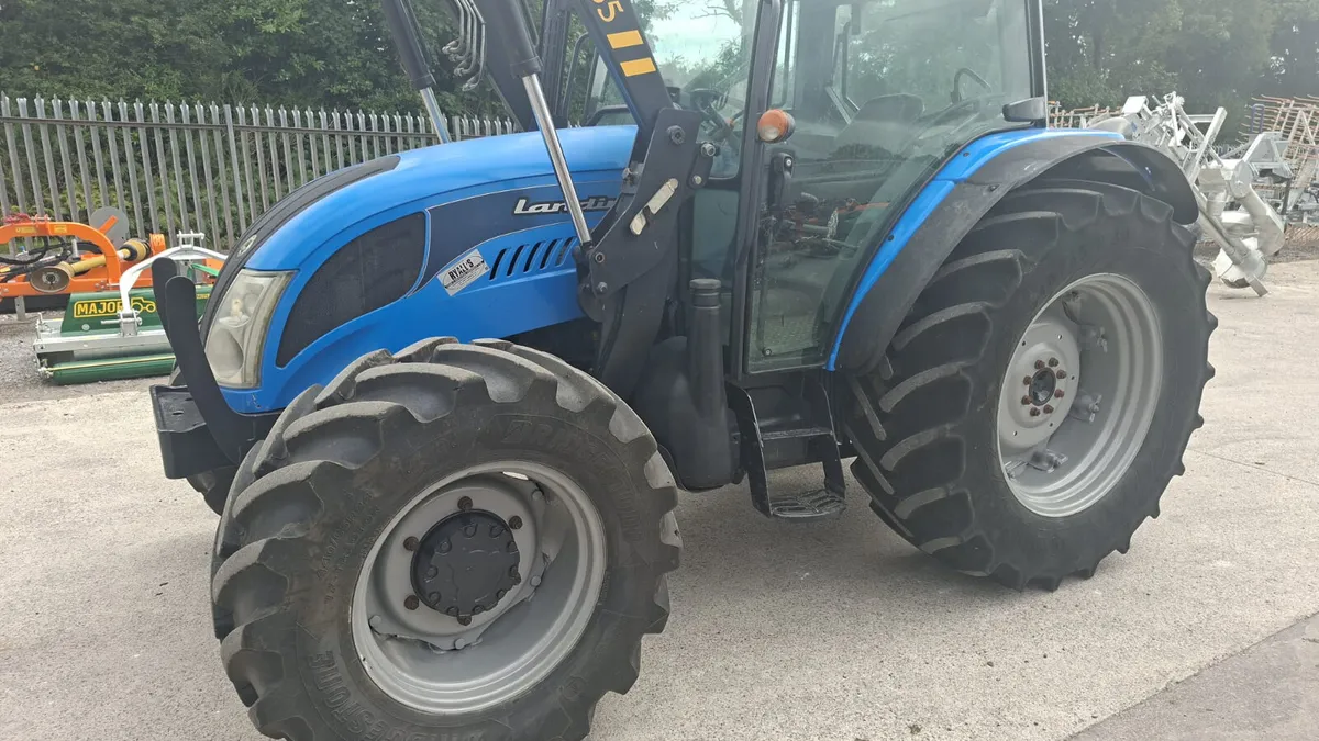 Landini 5H110 comes with loader - Image 3