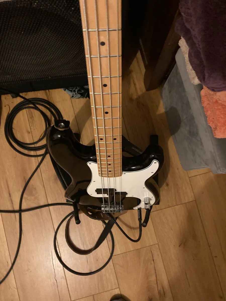 Fender precision bass guitar - Image 3