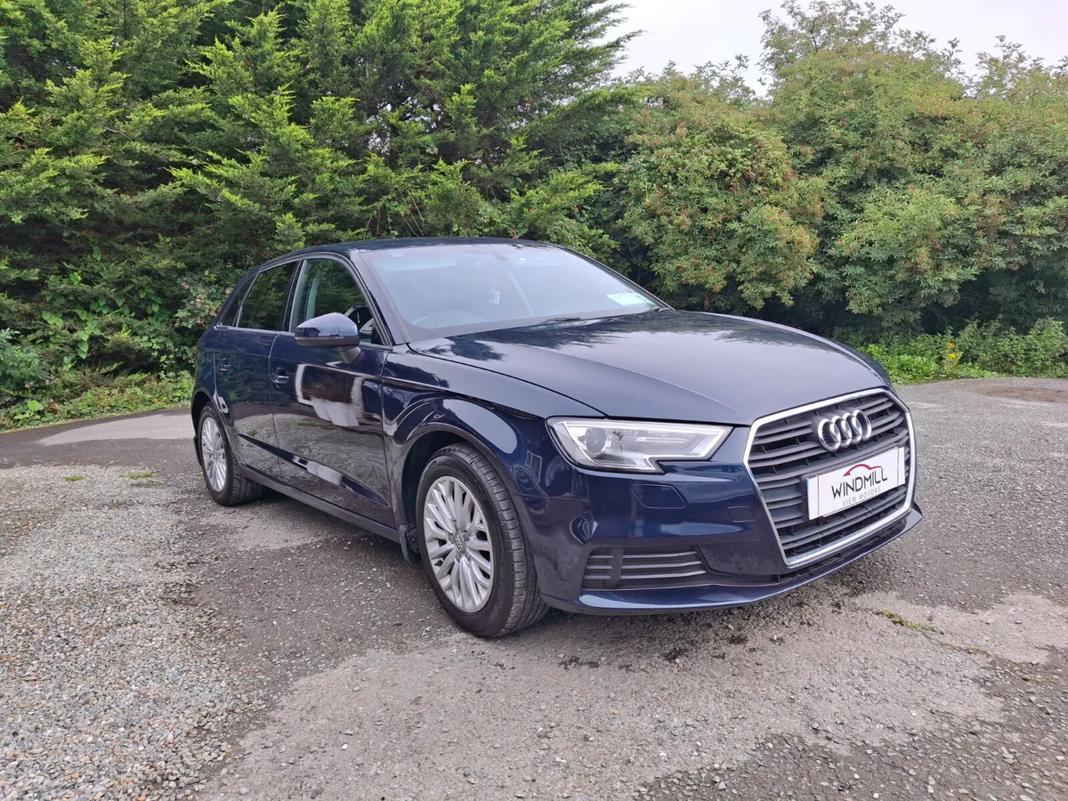 AUDI A3 1.6 TDI SE TECHNIK SPORTBACK 2018(18) - Image 2