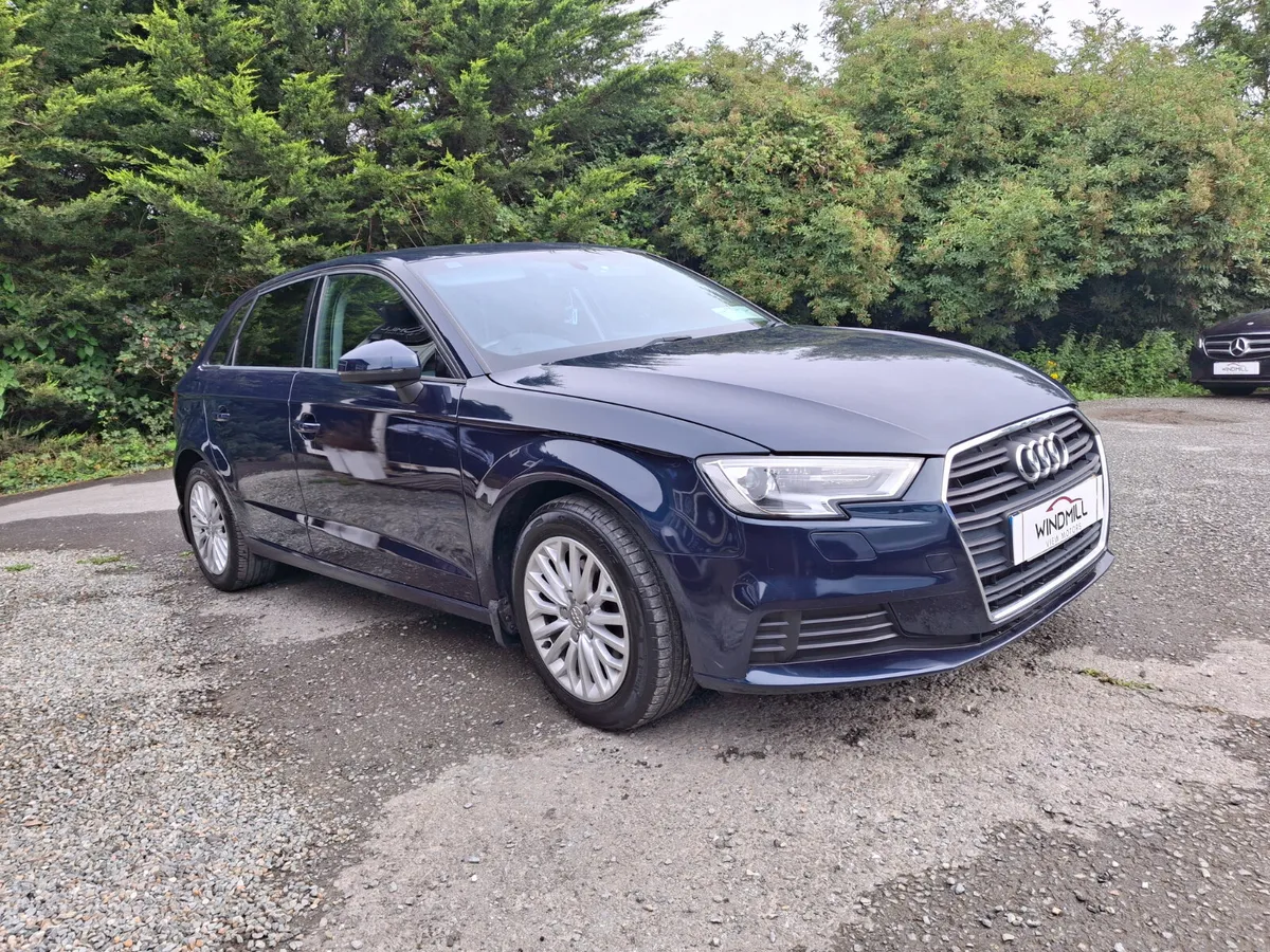 AUDI A3 1.6 TDI SE TECHNIK SPORTBACK 2018(18) - Image 3