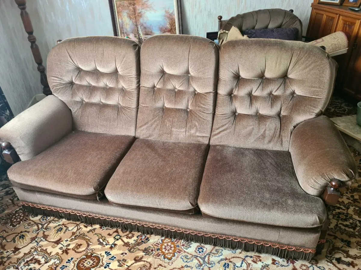 Couch 3+1+1 - Image 1