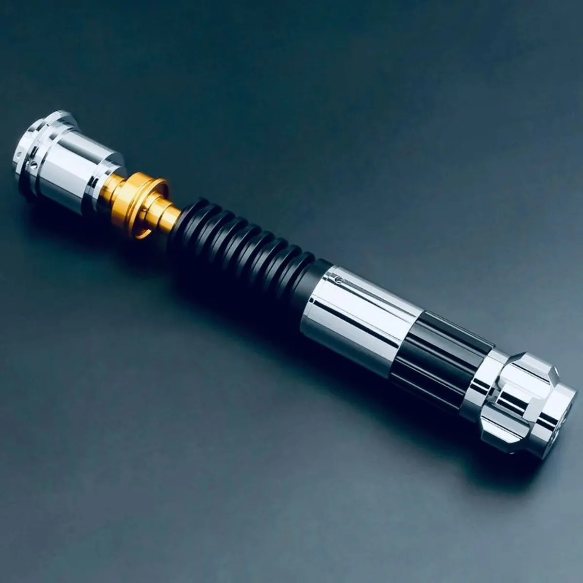 Obi-Wan Kenobi (Premium) Base-Lit Lightsaber - Image 3