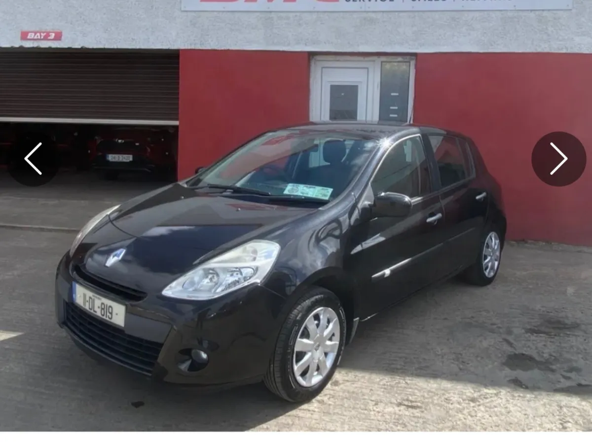Renault Clio 2011 - Image 1
