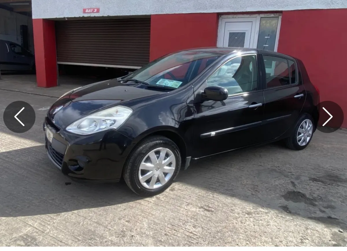 Renault Clio 2011 - Image 2