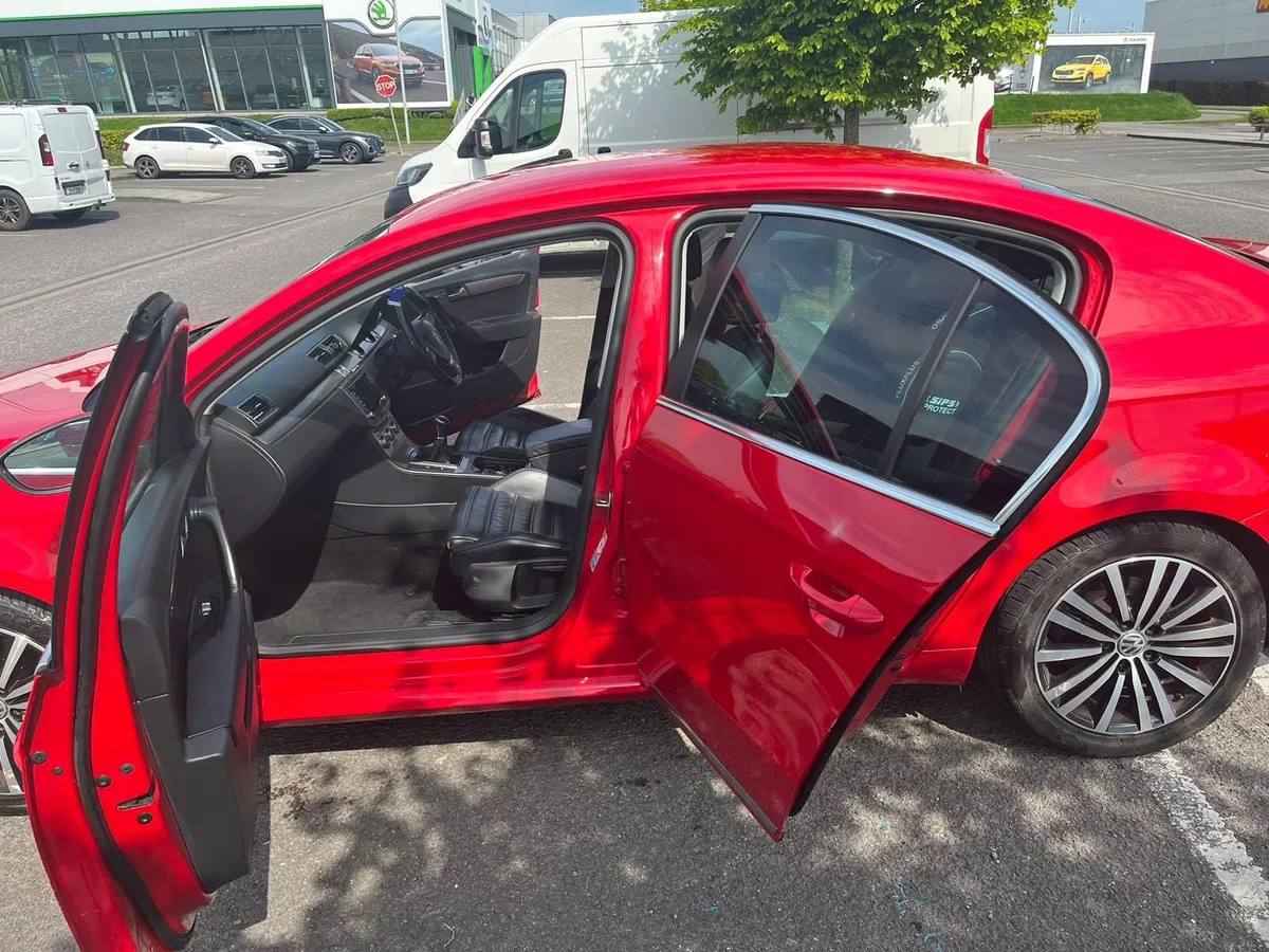 VW Passat blue motion sport - Image 3