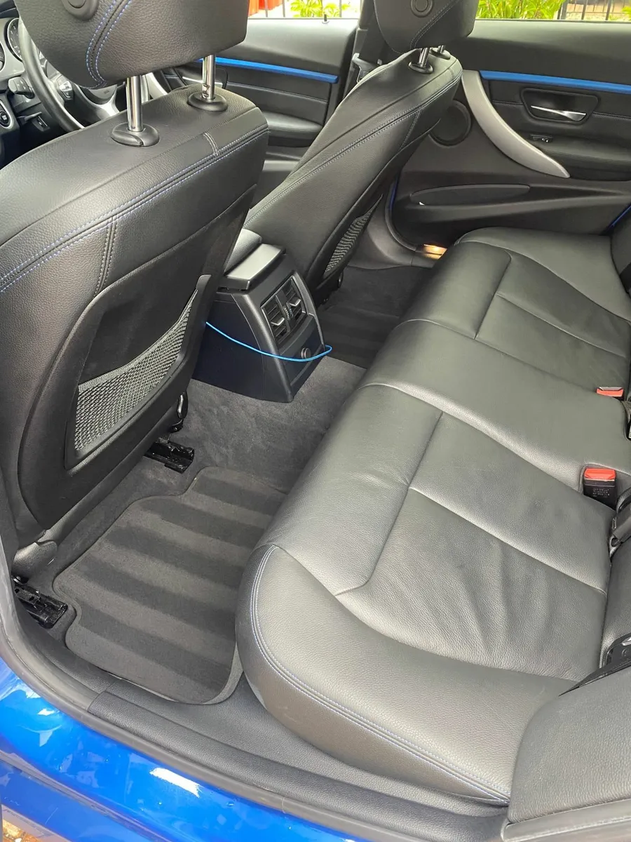BMW 330E - Image 3