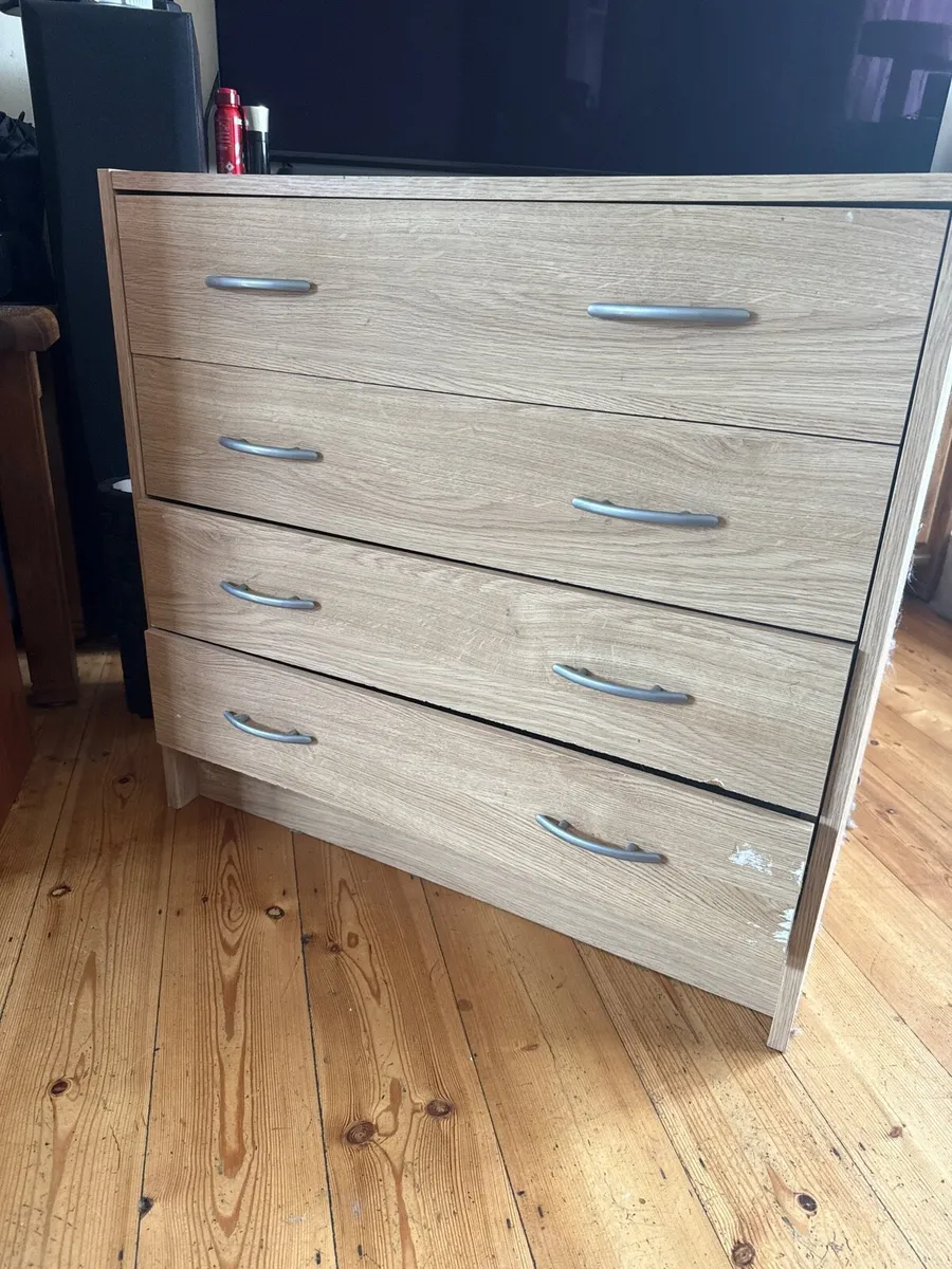 Chest of drawers - Image 1