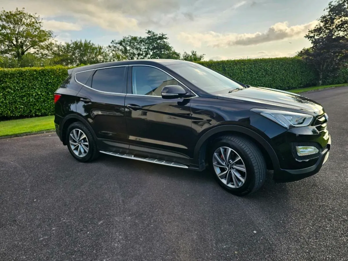 Hyundai Santa Fe 2016 - Image 1