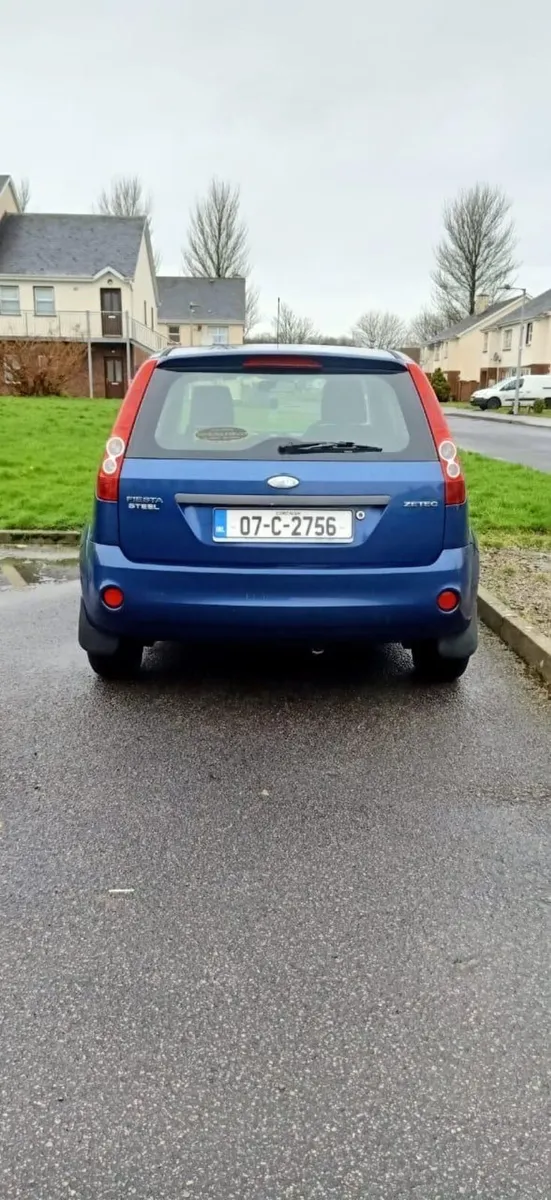 Car - Image 2
