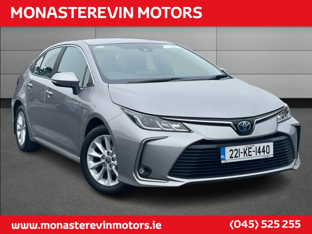 Toyota Corolla HYB LUNA SALOON 4DR AUTO - LOW MILE - Image 3