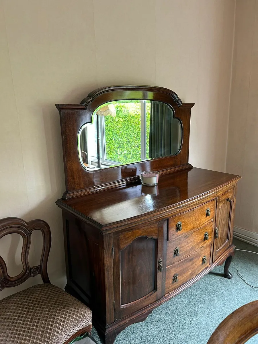 Elegant Antique Mahogany Sideboard with Mirror