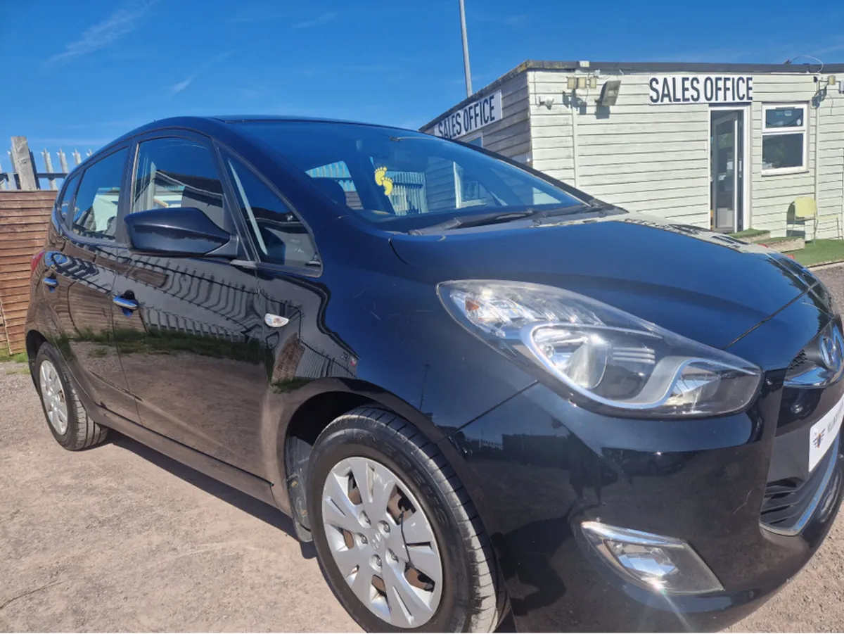 Hyundai ix20 1.4 5DR DELUXE 4DR - Image 2
