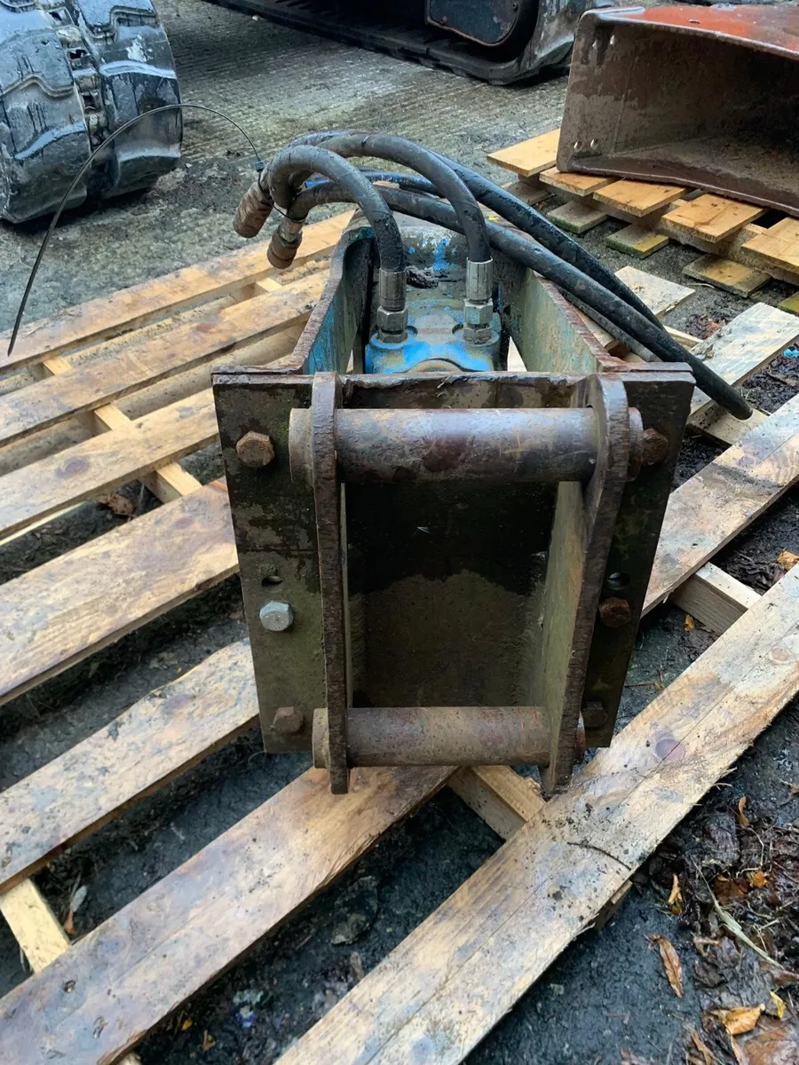 HYD BREAKER TO SUIT 4/5/6T DIGGER - Image 3