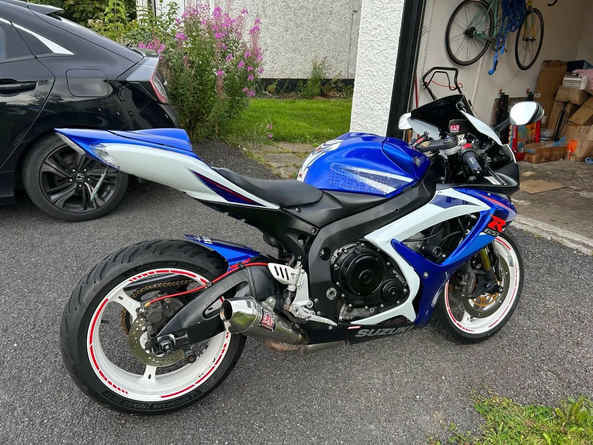 GSXR 750 K7 - Image 3