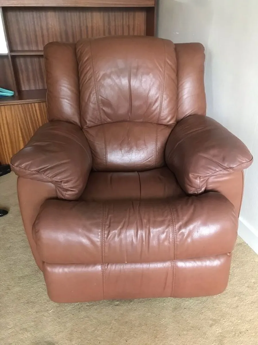 Leather recliner - Image 1