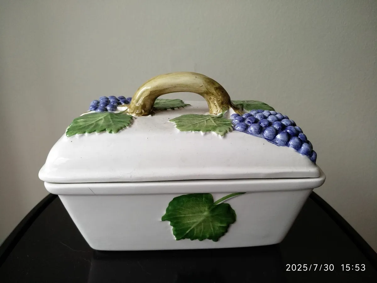 Vintage butter dish - Image 2