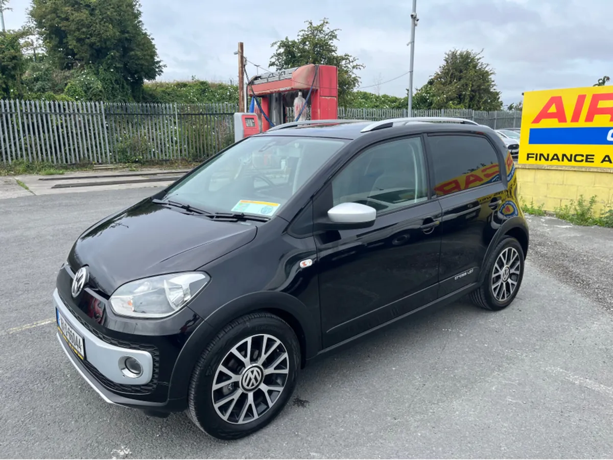 Volkswagen up! Cross Up  75PS 5DR AUTO - Image 2