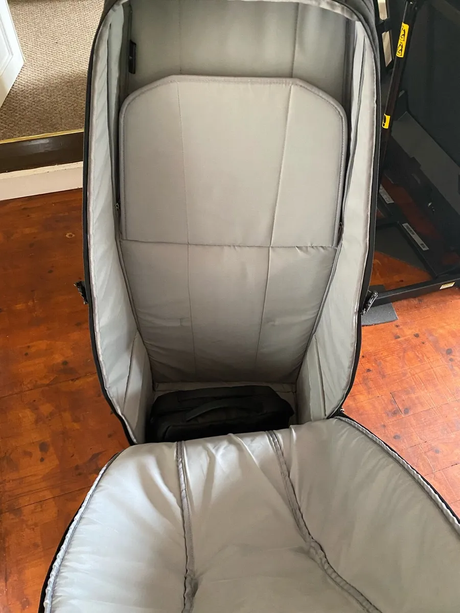 Bose L1 Pro16 System Roller Bag - Image 2