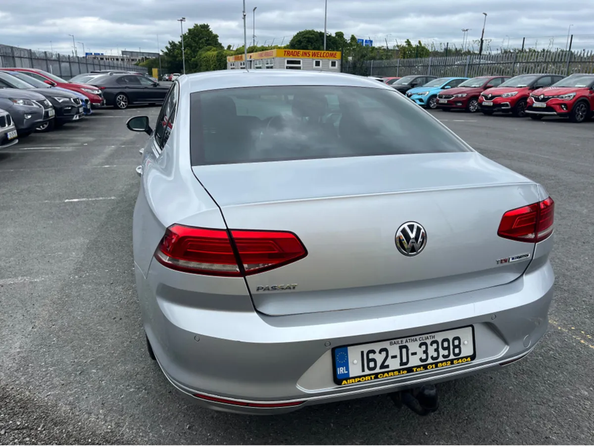Volkswagen Passat CL 1.6 TDI MANUAL 6SPEED FWD 120 - Image 2
