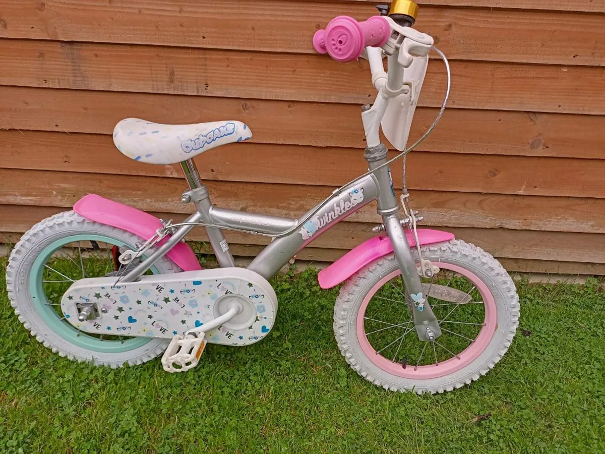 Kids bike size 14 inch wheels. - Image 2