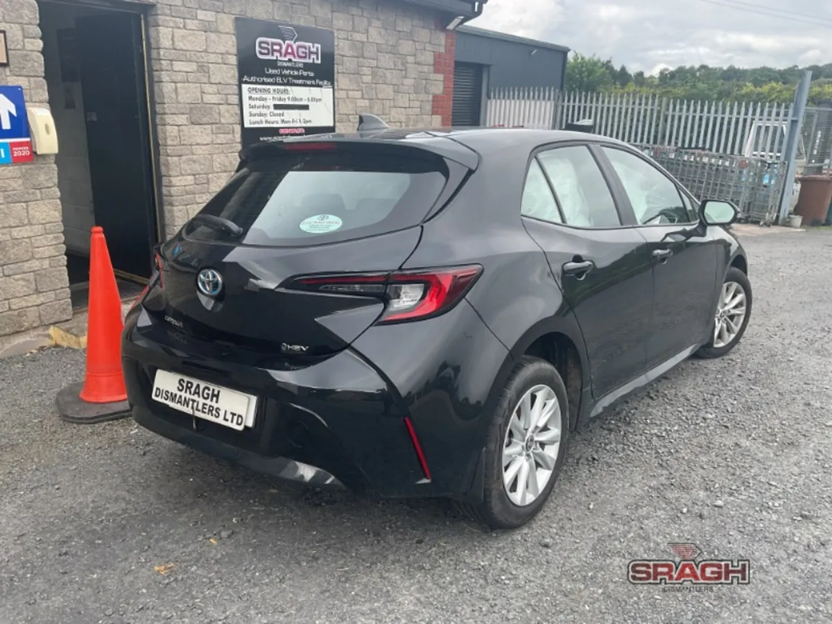 2025 TOYOTA COROLLA Hb Luna - Image 3