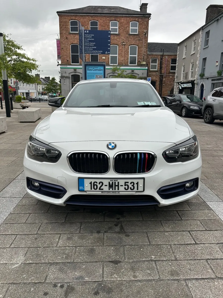 BMW 1-Series 118i sports 2016 - Image 1