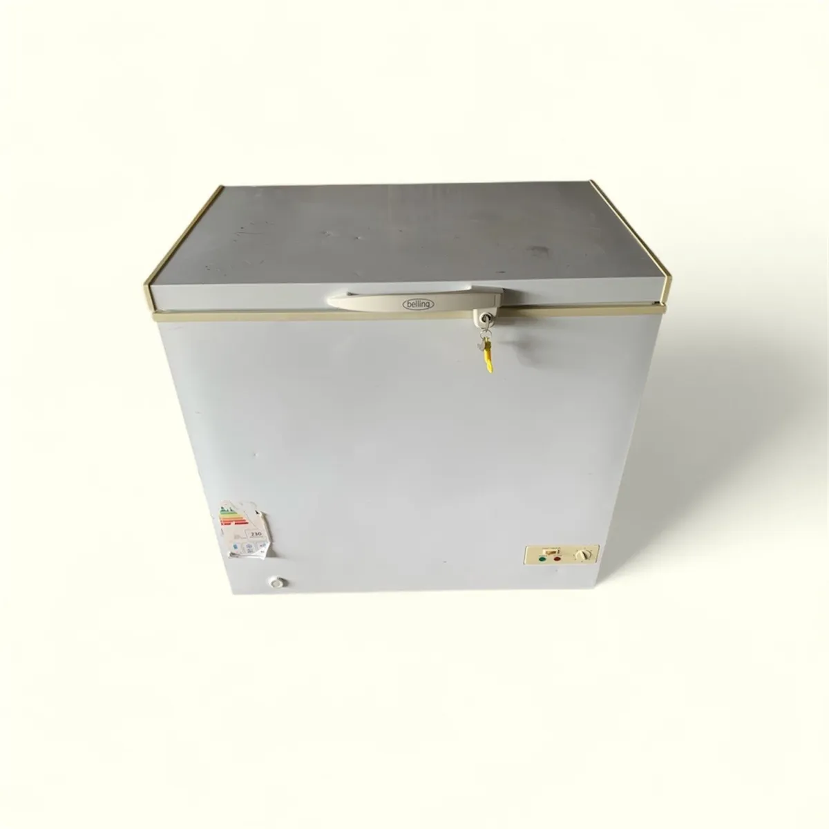 chest freezer - Image 1